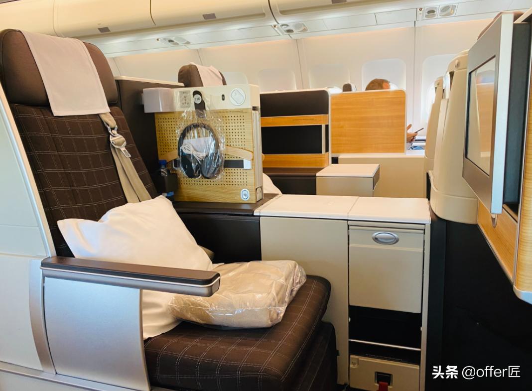 英国留学购买廉价机票,留学英国机票打折攻略