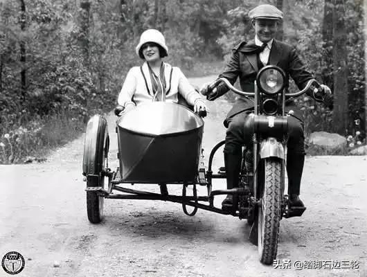 边三轮“挎子”为什么主车是歪的，边车是斜的？