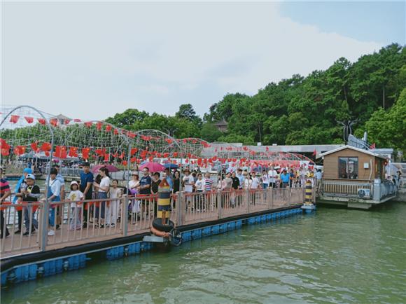 东钱湖旅游景区有多少人游,2018东钱湖旅游区游客数据