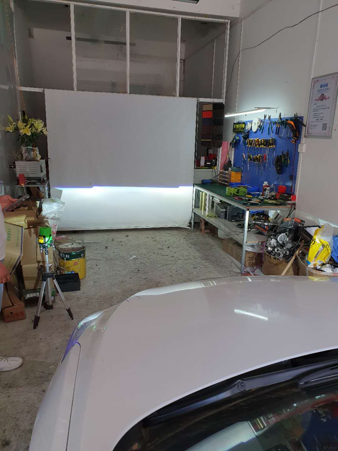 现代名图右大灯常亮怎么调,现代名图日行灯不亮了怎么修