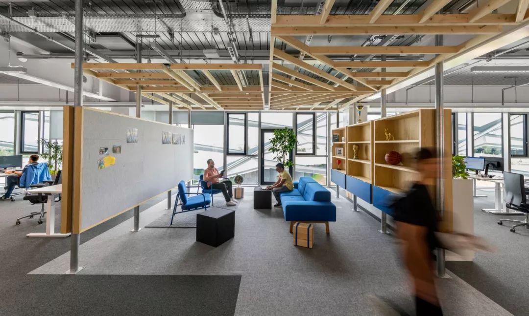 adidas总部航拍,adidas官方总部