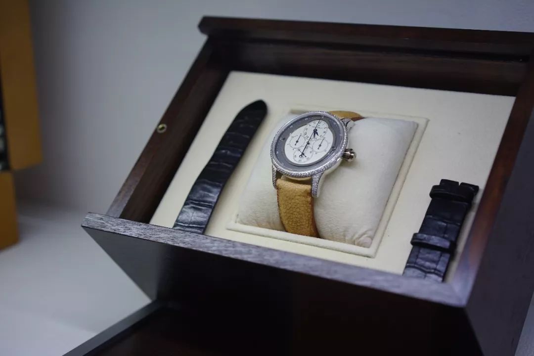 欧米茄超霸二手表哪款最值得入手,欧米茄超霸二手表价格