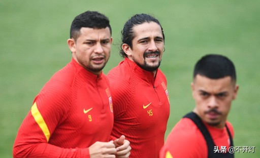 李铁要保留晋级希望必须击败阿曼,李铁军令状完成了吗