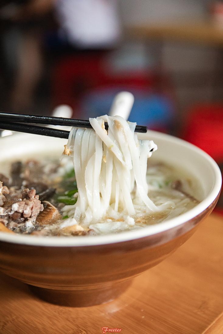 西门老街19元一碗的牛肉海鲜面，虽贵但好吃到勾魂