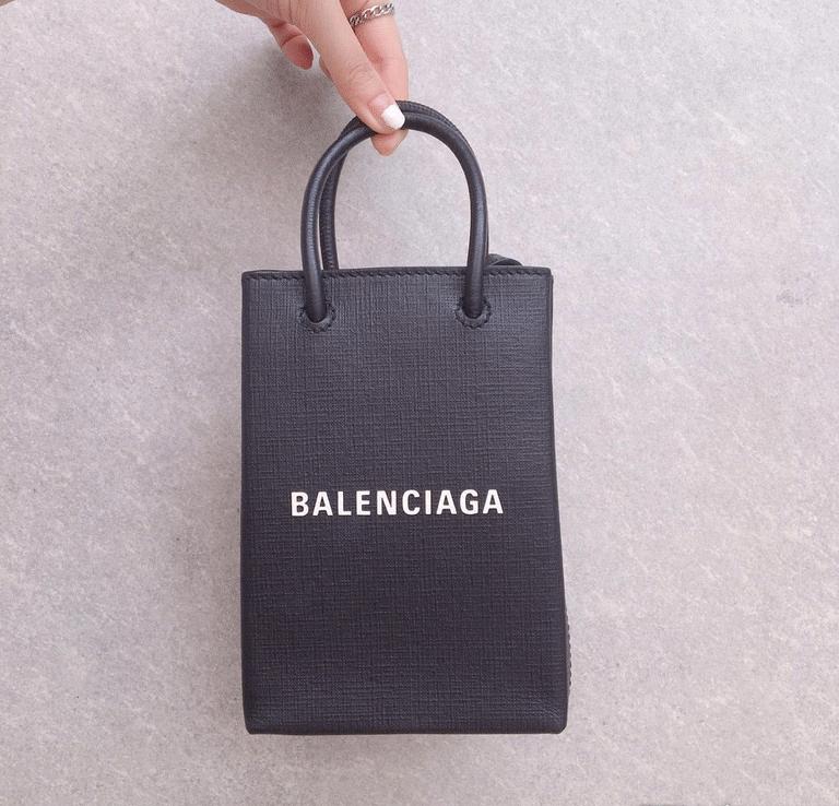 balenciaga手机包价格,balenciaga手机壳不包镜头