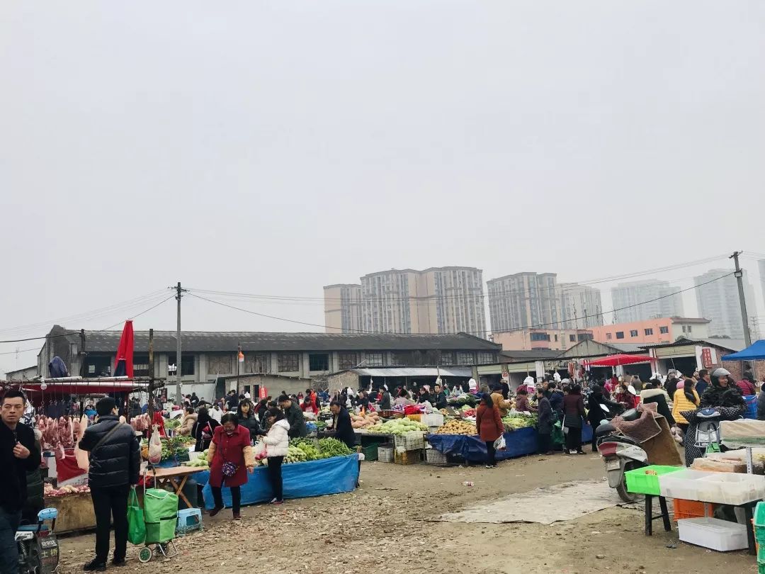 土土的土桥,露天集市粗放好逛