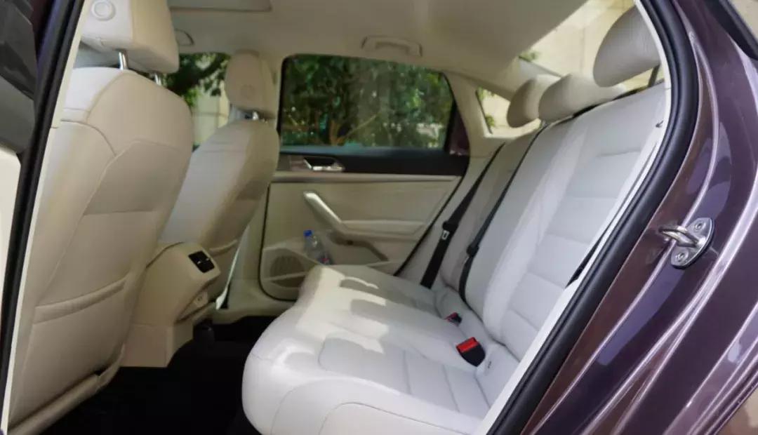 新福克斯低速加速抖动解决,全新福克斯加速视频