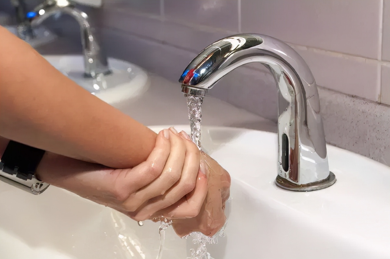 “黑科技发热卫生巾”被投诉烫伤，跟个人体质有关？