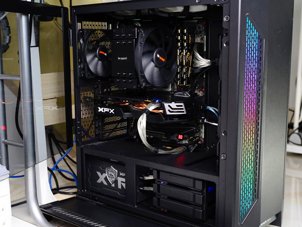 rx580极光版与rx590极光特别版,rx580和rx590gme买哪个好点