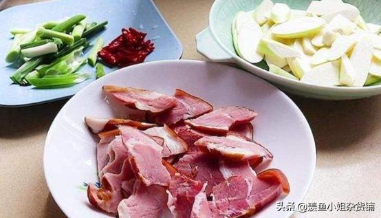 又到吃冬笋的季节了,冬笋不焯水不麻口的炒法