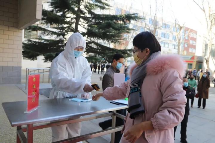 聊城疫情防控最新消息开学,新余二中开展疫情防控应急演练图