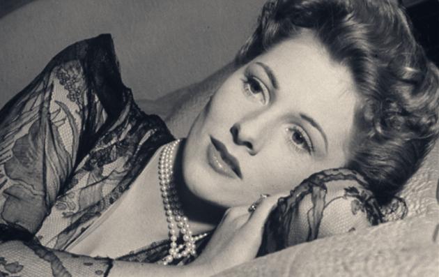 痴情大比拼:4部小说中的“痴情人”,一个比一个催泪