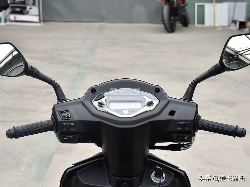 豪爵usr125极限测评,豪爵合资踏板