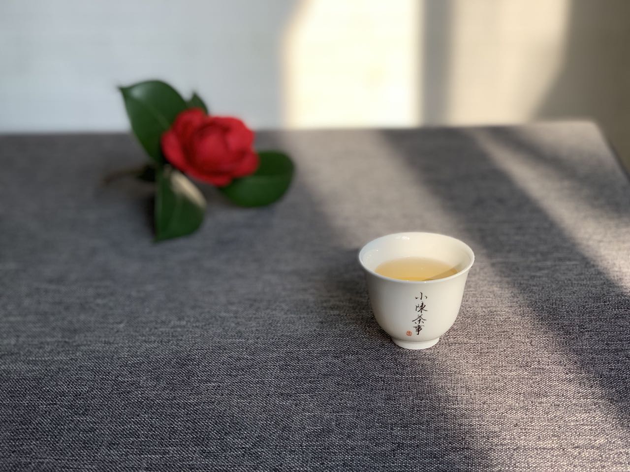 绿茶红茶白茶黑茶适合什么季节喝,绿茶红茶黑茶怎么选