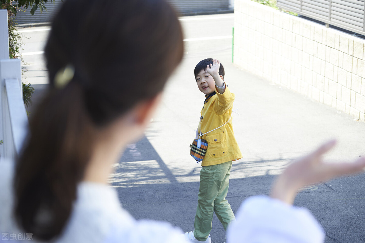 亲子关系唠叨,妈妈老是唠叨孩子孩子如何应对