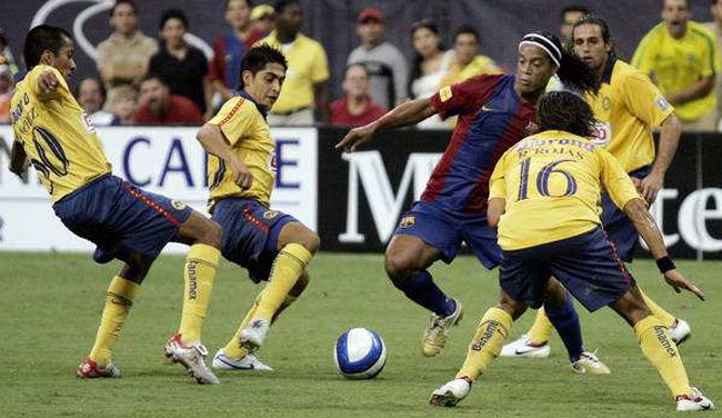 足球各大球星成名绝技,足球中的绝技名称