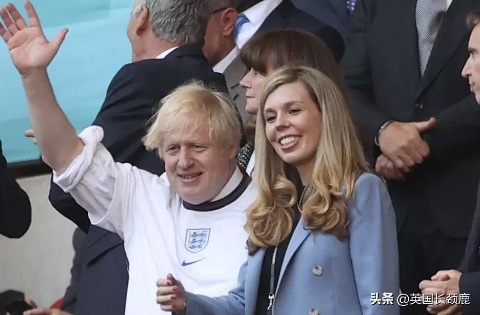 娓╁竷鍒╃悆鍦鸿嫳鏍煎叞vs涓归害,浼︽暒娓╁竷鍒╁ぇ鐞冨満鑻辨牸鍏皏s涓归害