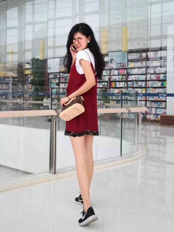 今年女士流行雪纺裙,气质雪纺裙减龄