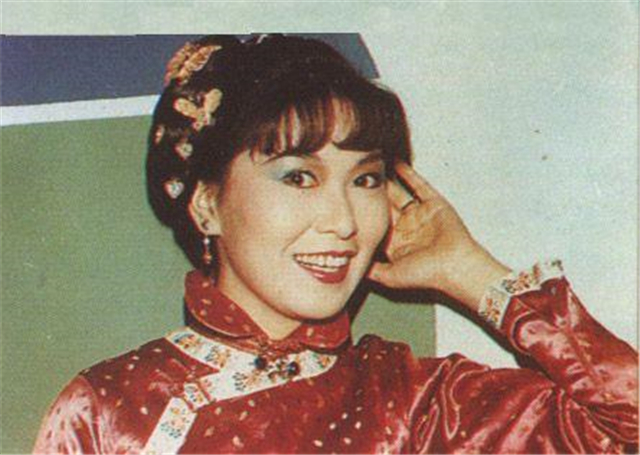 黄文慧和梅超风哪个好看,扮演梅超风的黄文慧个人简介