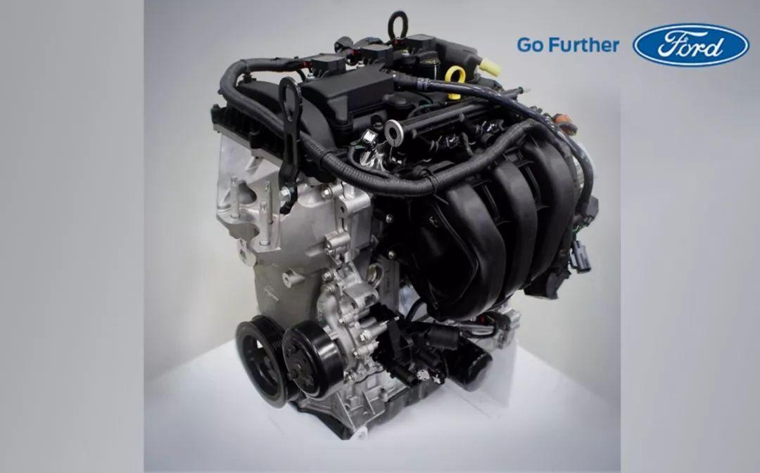 合资三厢家轿之争,2021款福克斯PK大众朗逸,谁才是标杆?