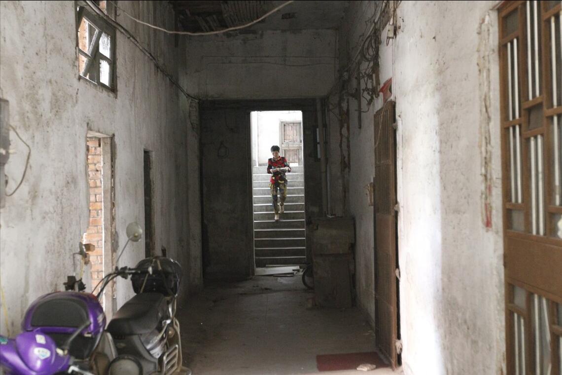 你还在因为种种矛盾和邻里发生不愉快?其实这样相处,更像是家人