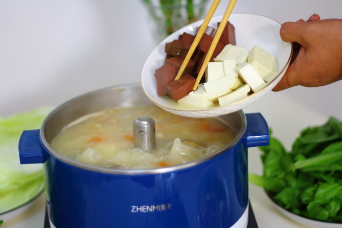 寒天怎么做又脆又好吃,寒冷天气下厨做饭