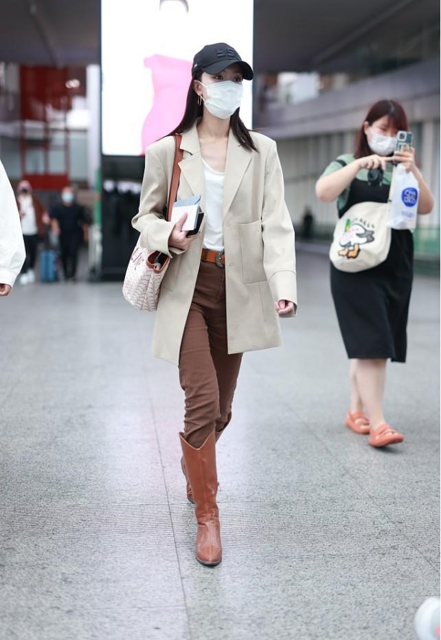 32岁文咏珊视频,文咏珊20岁装扮