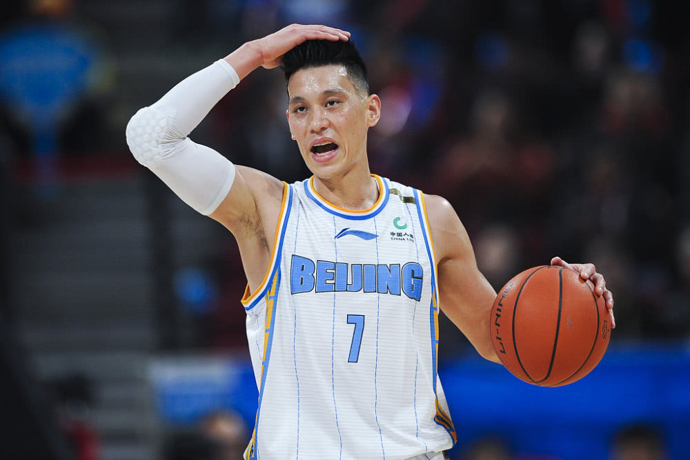 深圳外援成唯一留守者，阴差阳错却因祸得福！遗憾把妻儿送回美国