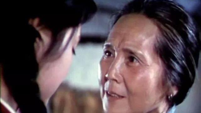 小花奶奶去世后视频,小花奶奶去世了