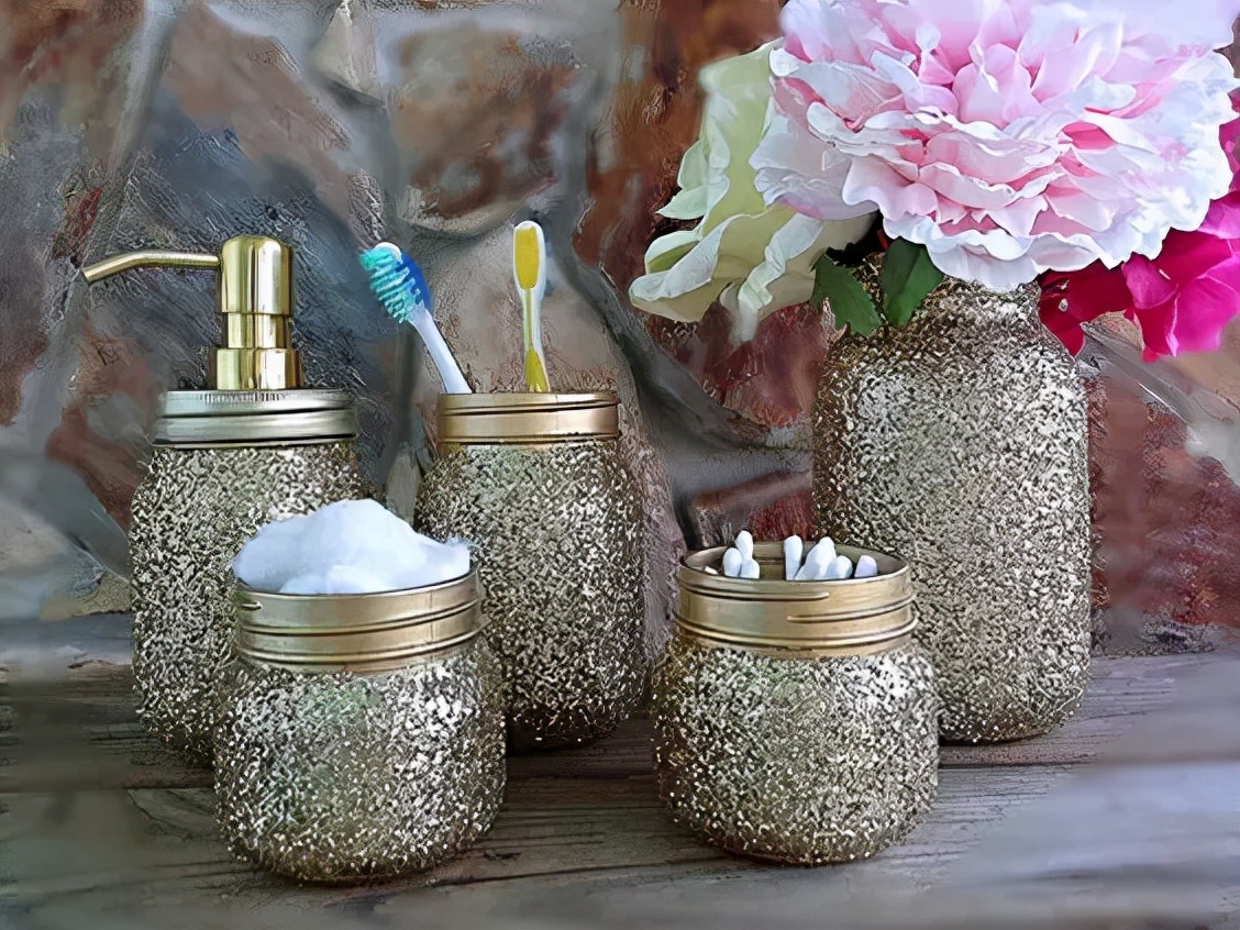 没想到这些瓶子能做成这个，后悔扔了那么多…