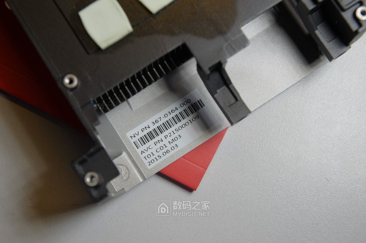 980ti显卡一代卡皇,gtx980ti拆解清灰