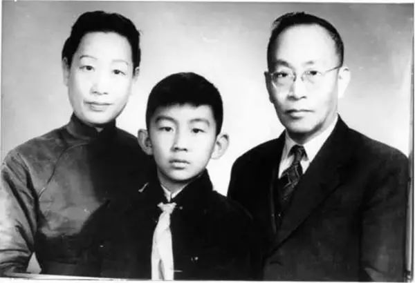 他以身试毒，攻克沙眼，学医报国救人无数，却很少人知道