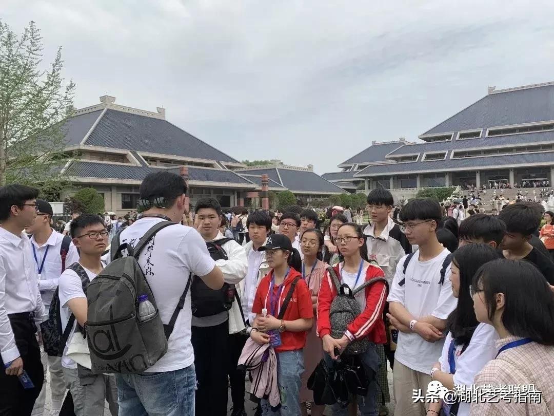 菲尼克斯传媒艺考2021年招生简章,菲尼克斯传媒学校怎么样