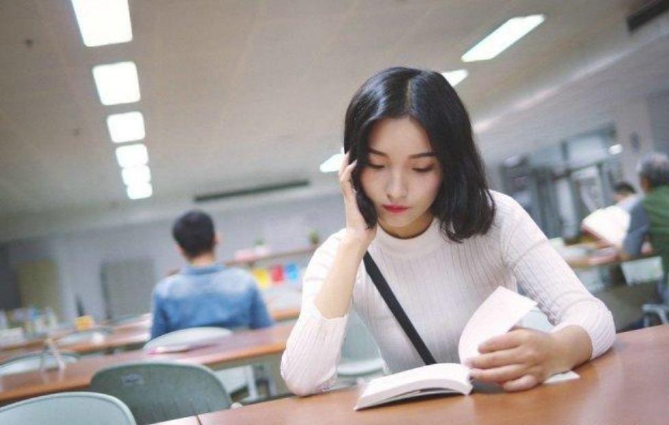 高考考砸了读二本还是复读,高考失利读三本还是复读