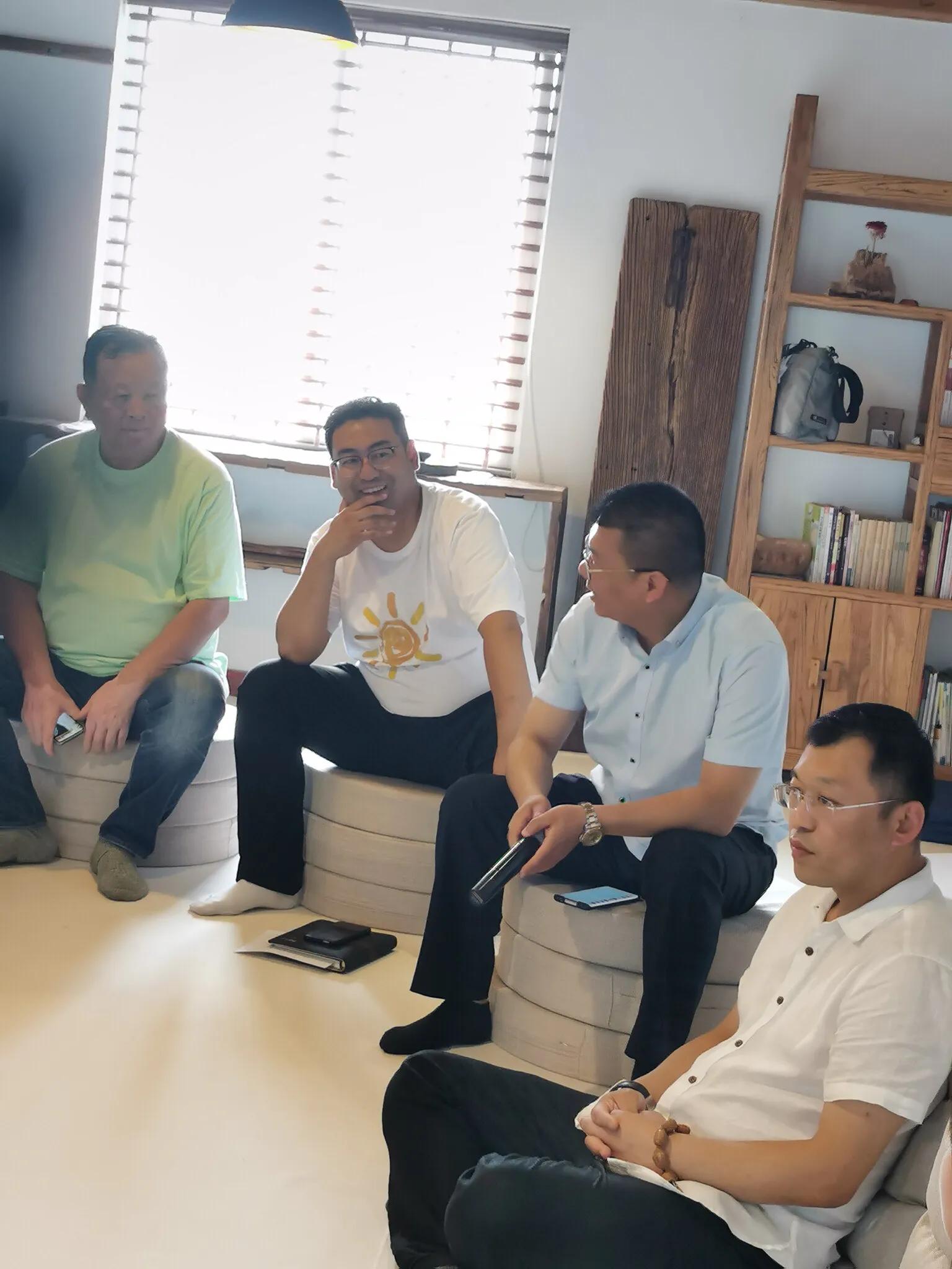 大连珠宝玉石协会秘书长,大连市珠宝玉石协会