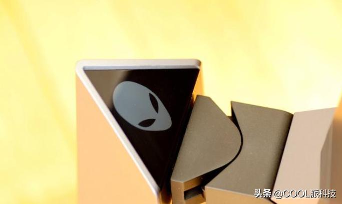 外星人主机多屏,外星人显示屏搭配什么主机