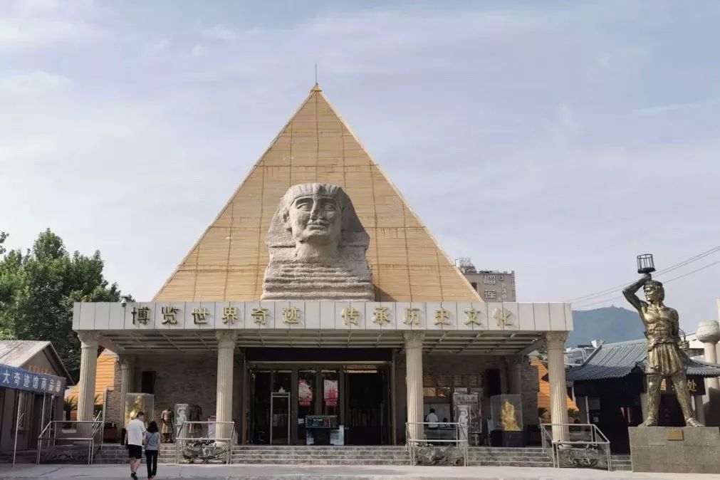 西安钟楼山寨版,钟楼的真实现状