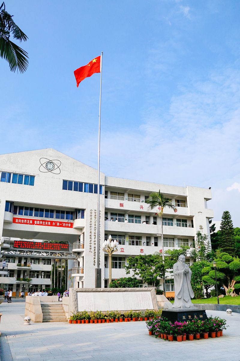 任尔东西南北风配图,任尔东西南北风我亦巍然不动