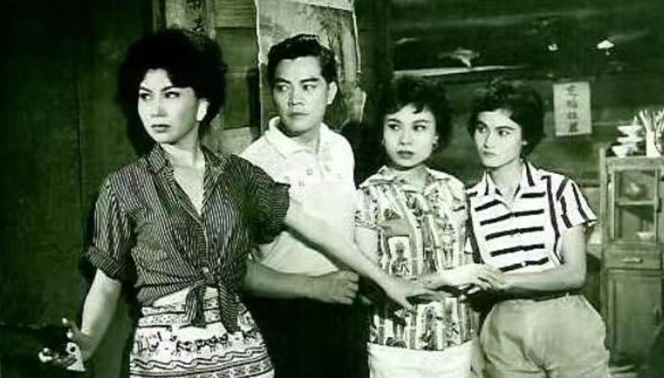 洪金宝现状怎样,抛弃原配突然娶女徒弟