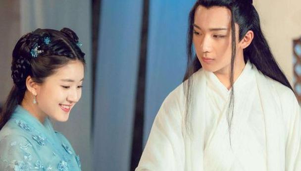 变形计韩安冉什么时候开始整容,李宏毅和韩安冉是同一期变形计吗