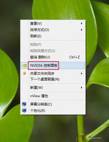 电脑显示器突然颜色变成暗灰,电脑显示器偶尔变色怎么解决