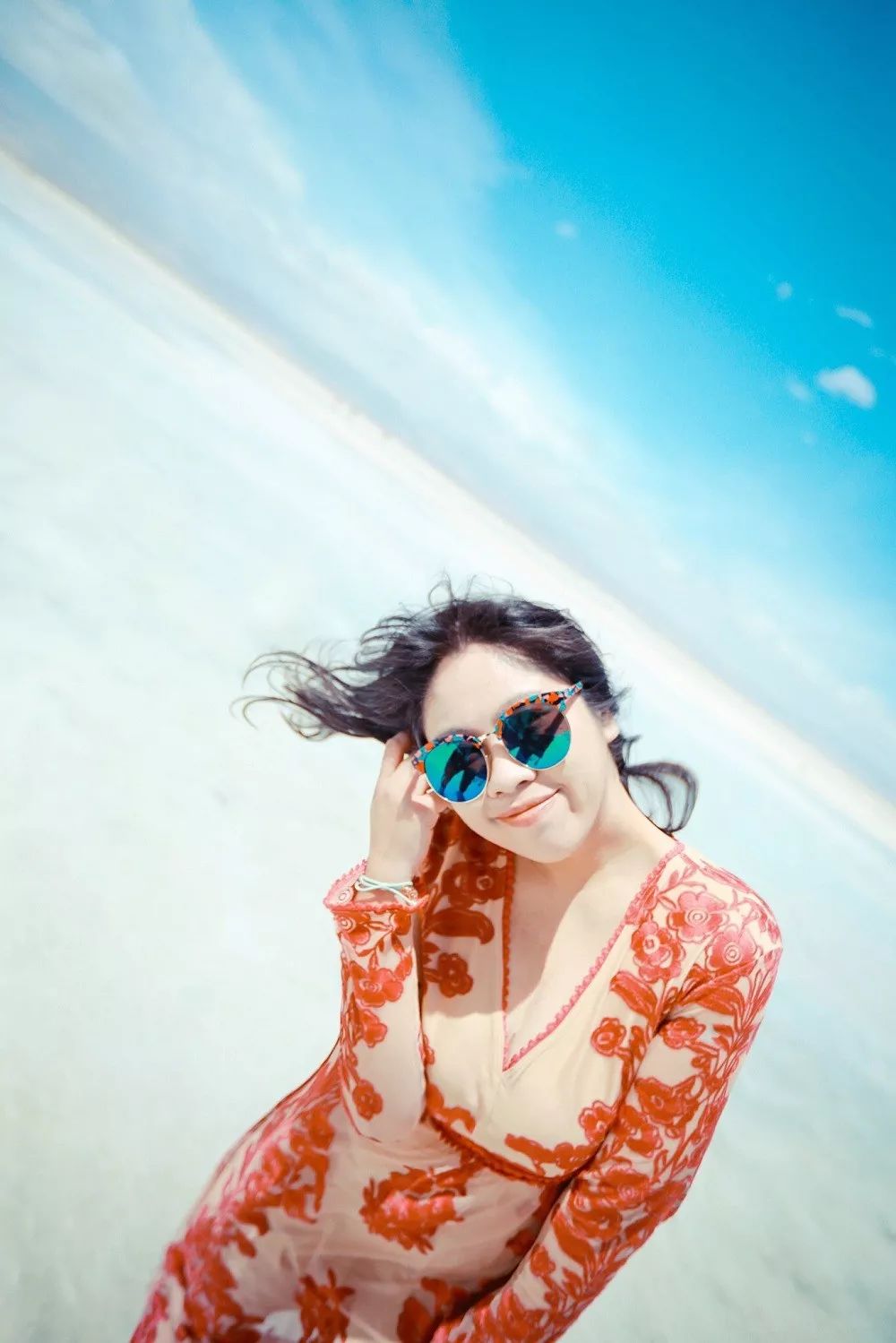 漫游世界后，80后辣妈在海边打造梦幻乌托邦，妆点绚烂人生