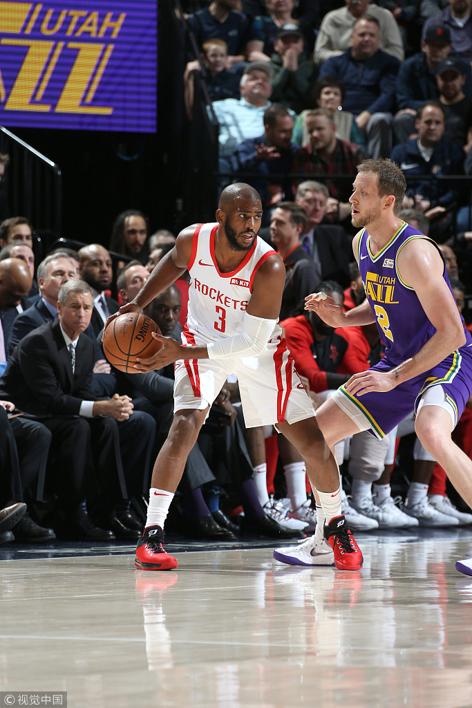 塔克上脚球鞋一览表,nba鞋王塔克赛场球鞋