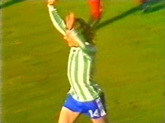 足球场上的球衣号码有什么含义,足球场上的球衣号码