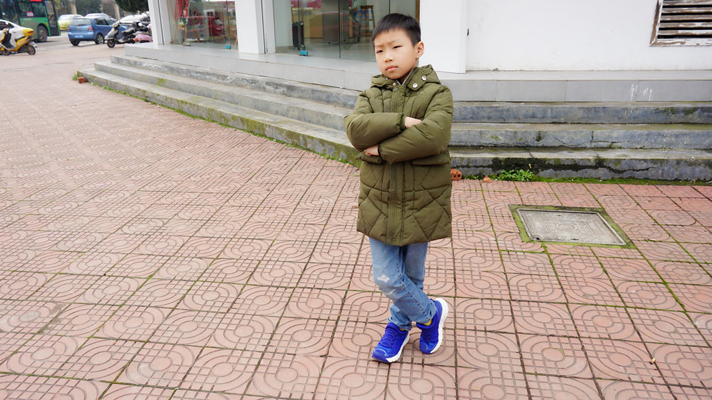 孩子运动鞋十大排名,云弹减震运动鞋2代