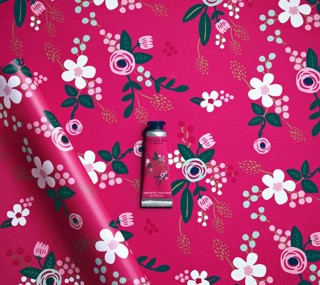 比起花和巧克力，女生更想在朋友圈秀晒炫这些情人节美妆礼盒