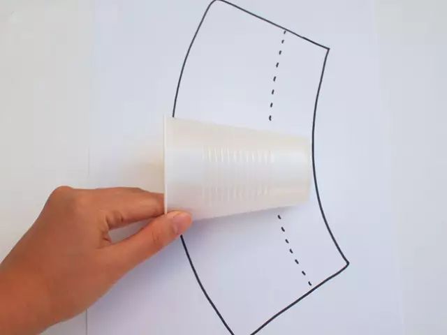 玉米叶手工粘贴画图幼儿园手工,老虎手工灯笼幼儿园手工制作