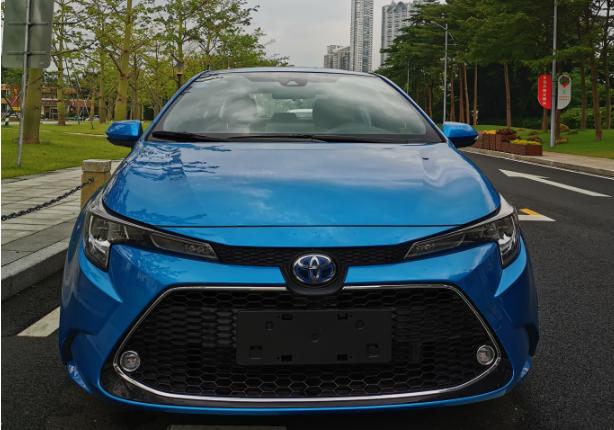 试驾雷凌1.2t豪华版值得买吗,2019丰田雷凌双擎试驾视频