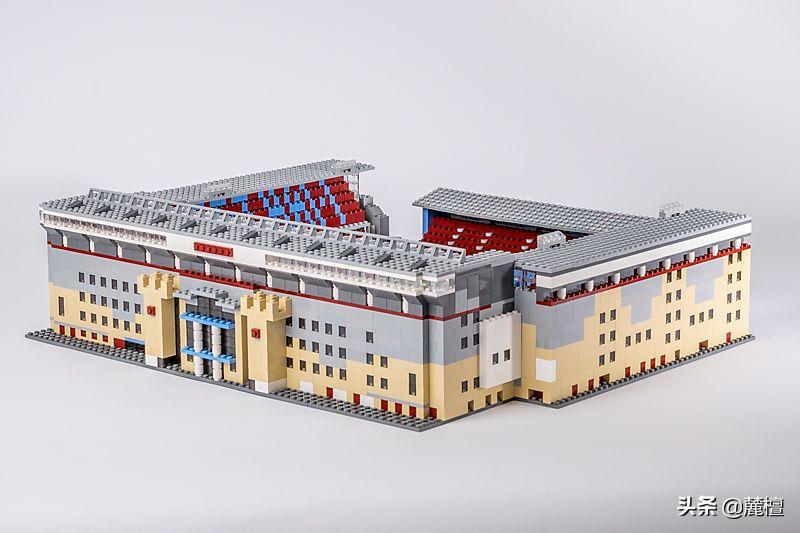 乐高曼联老特拉福德足球场,用积木拼足球球场