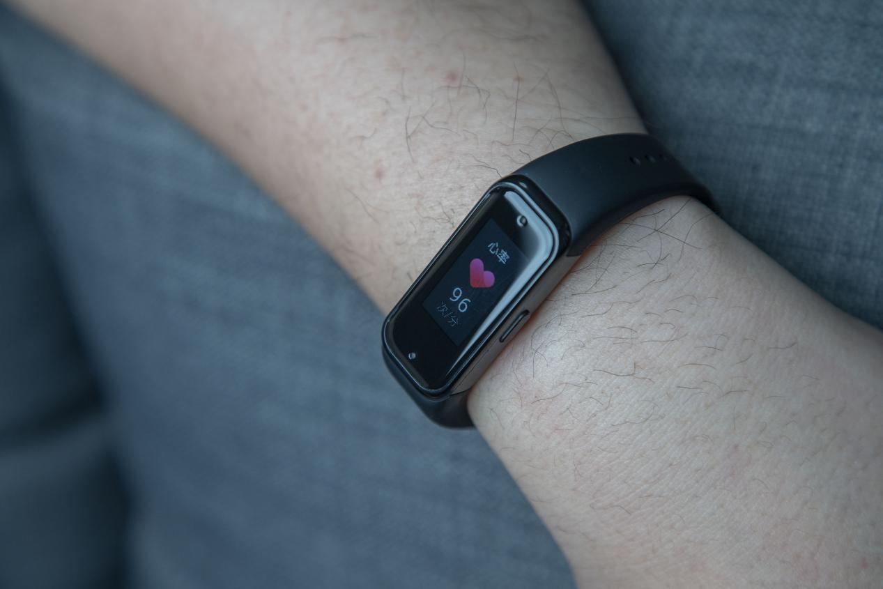 讯飞腕式录音笔r1录音文件在哪里,讯飞腕式录音笔r1评测